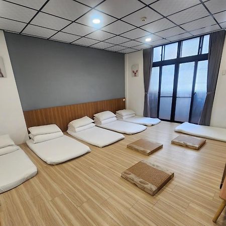 藏青民宿the Wind Guesthouse-Youth Inn Tainan Værelse billede