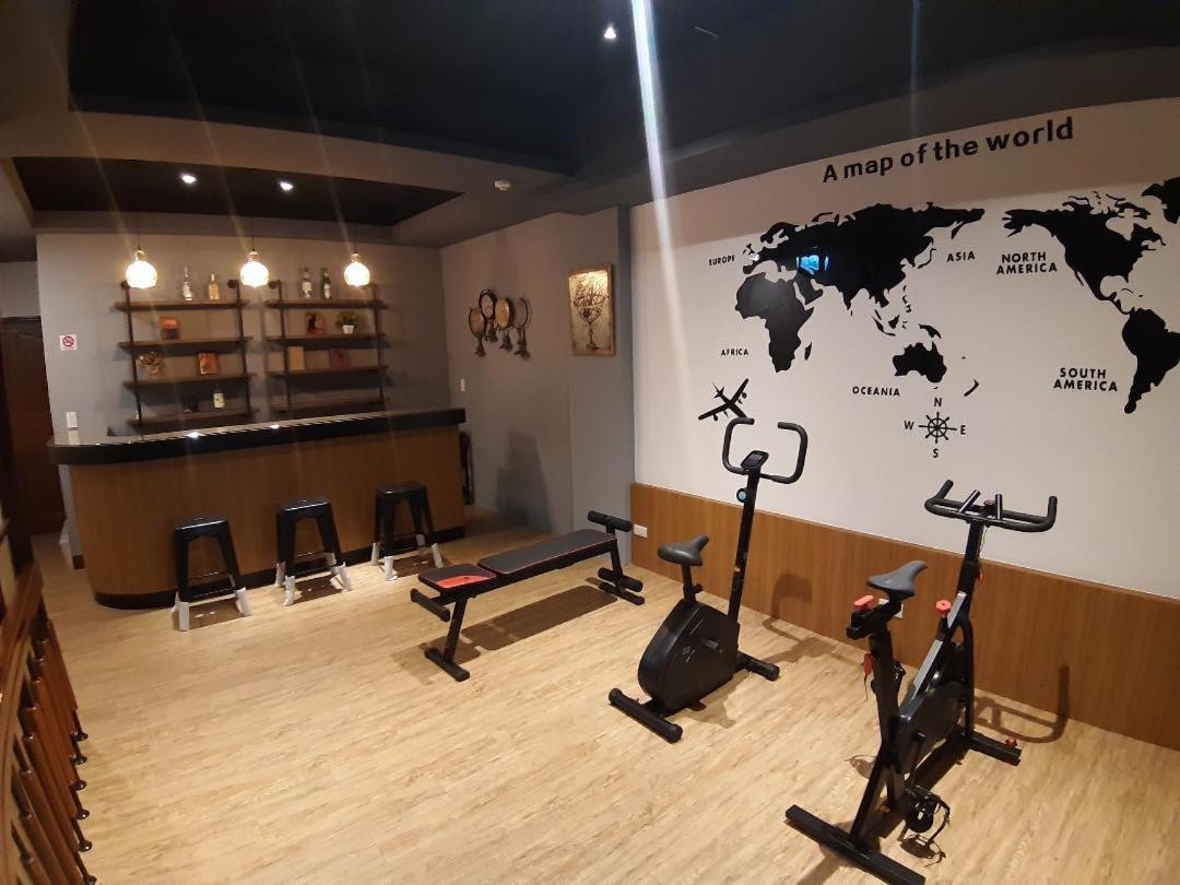 藏青民宿the Wind Guesthouse-Youth Inn Tainan Eksteriør billede