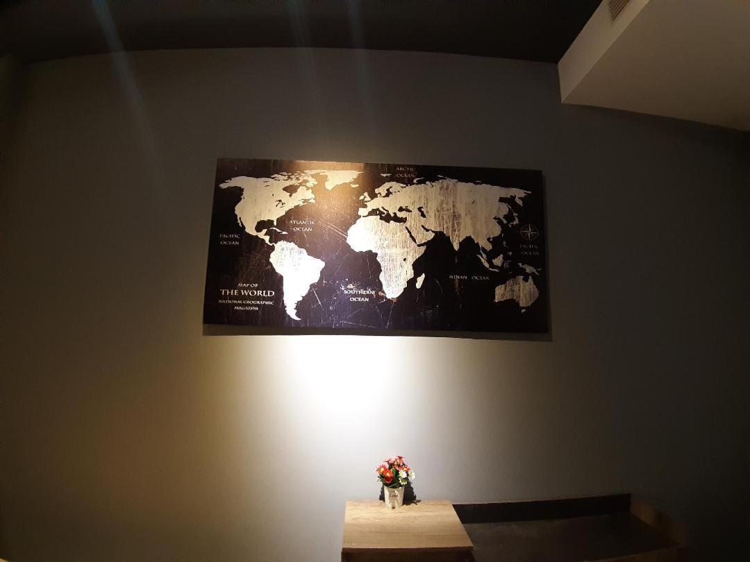 藏青民宿the Wind Guesthouse-Youth Inn Tainan Eksteriør billede
