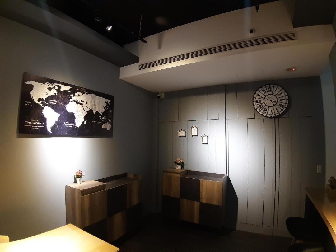 藏青民宿the Wind Guesthouse-Youth Inn Tainan Eksteriør billede