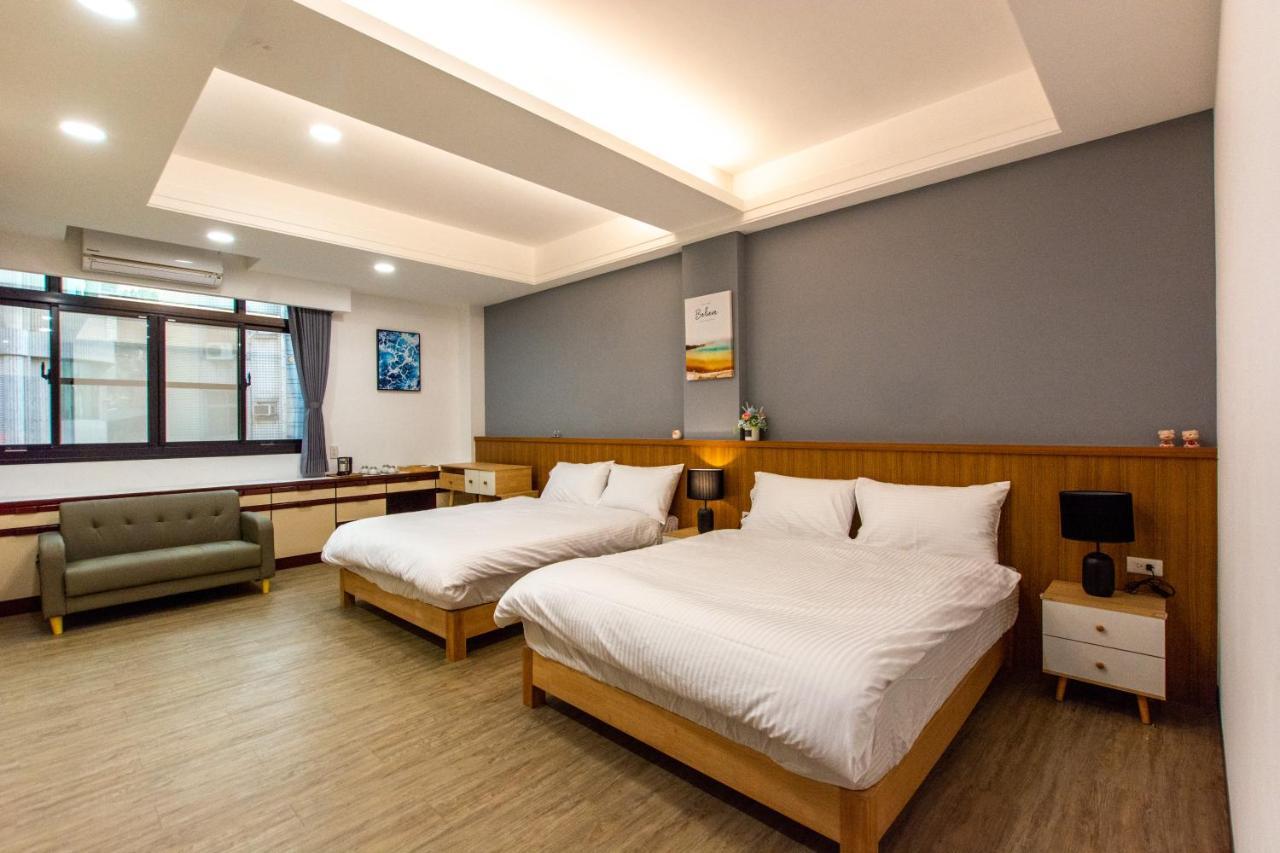 藏青民宿the Wind Guesthouse-Youth Inn Tainan Eksteriør billede