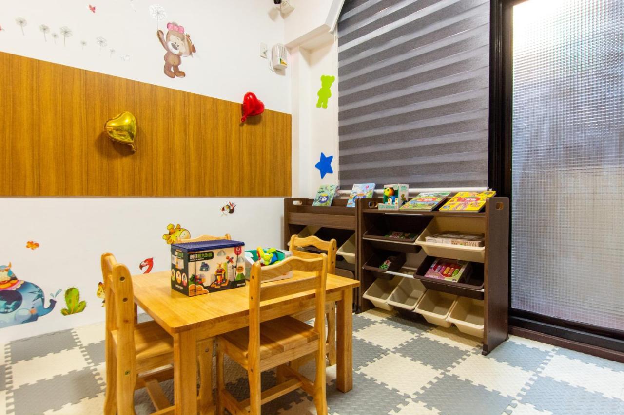 藏青民宿the Wind Guesthouse-Youth Inn Tainan Eksteriør billede